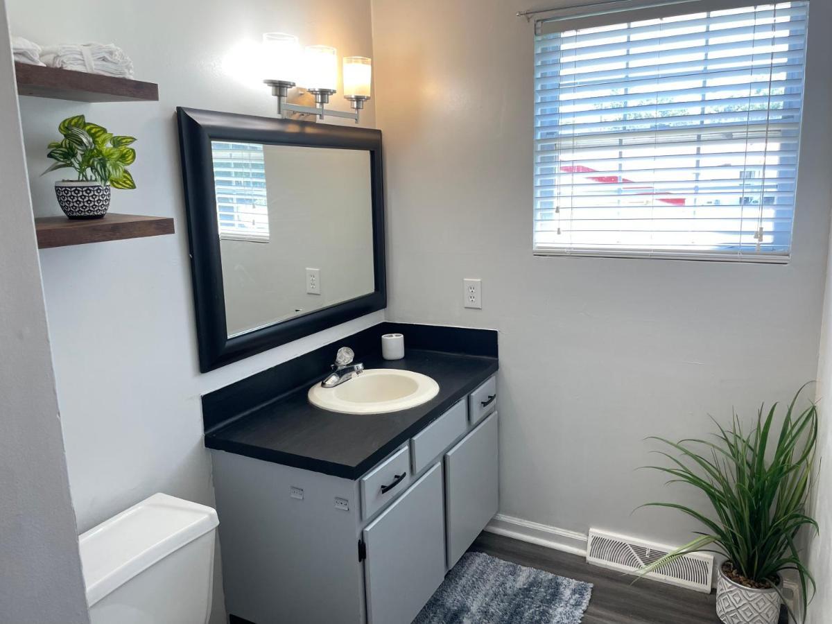 Spacious 1King Bd/2Queen Bd/* 1 Mile From I-85 Лексингтън Екстериор снимка