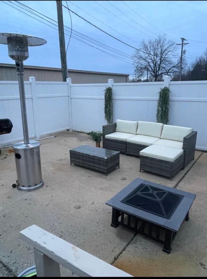 Spacious 1King Bd/2Queen Bd/* 1 Mile From I-85 Лексингтън Екстериор снимка